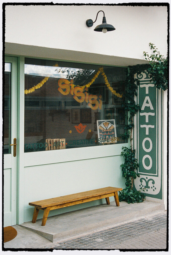 sisisi tattoo studio torroella de montgri