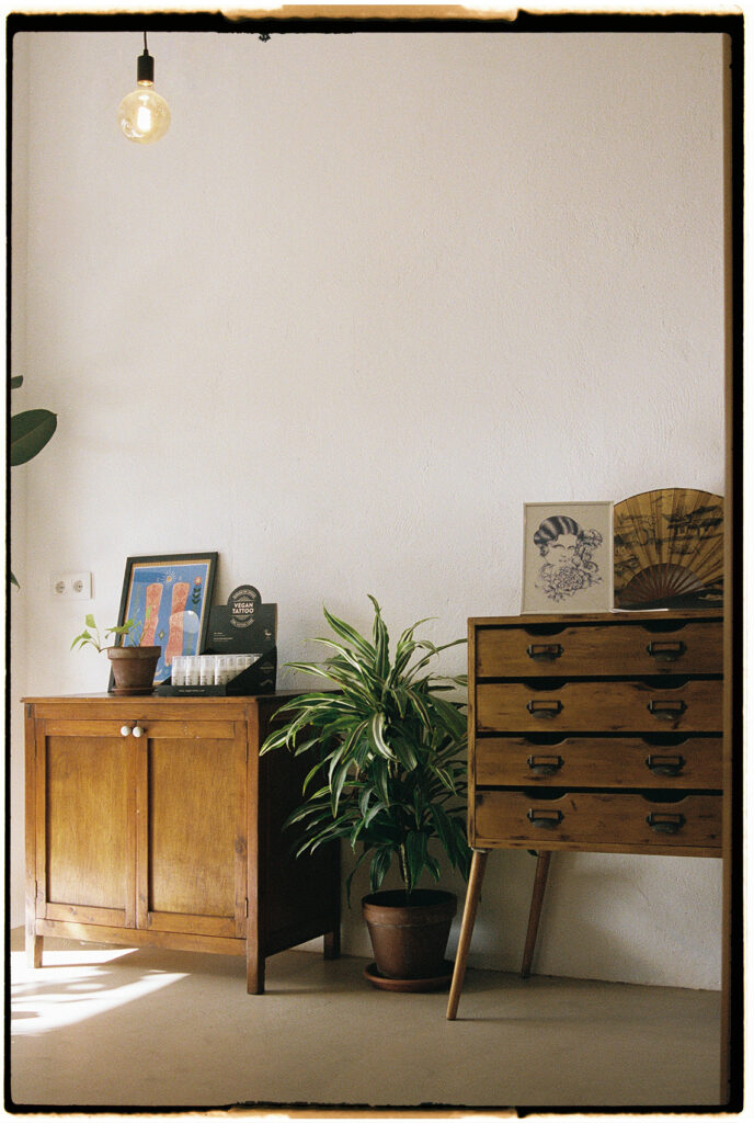sisisi tattoo studio torroella montgri