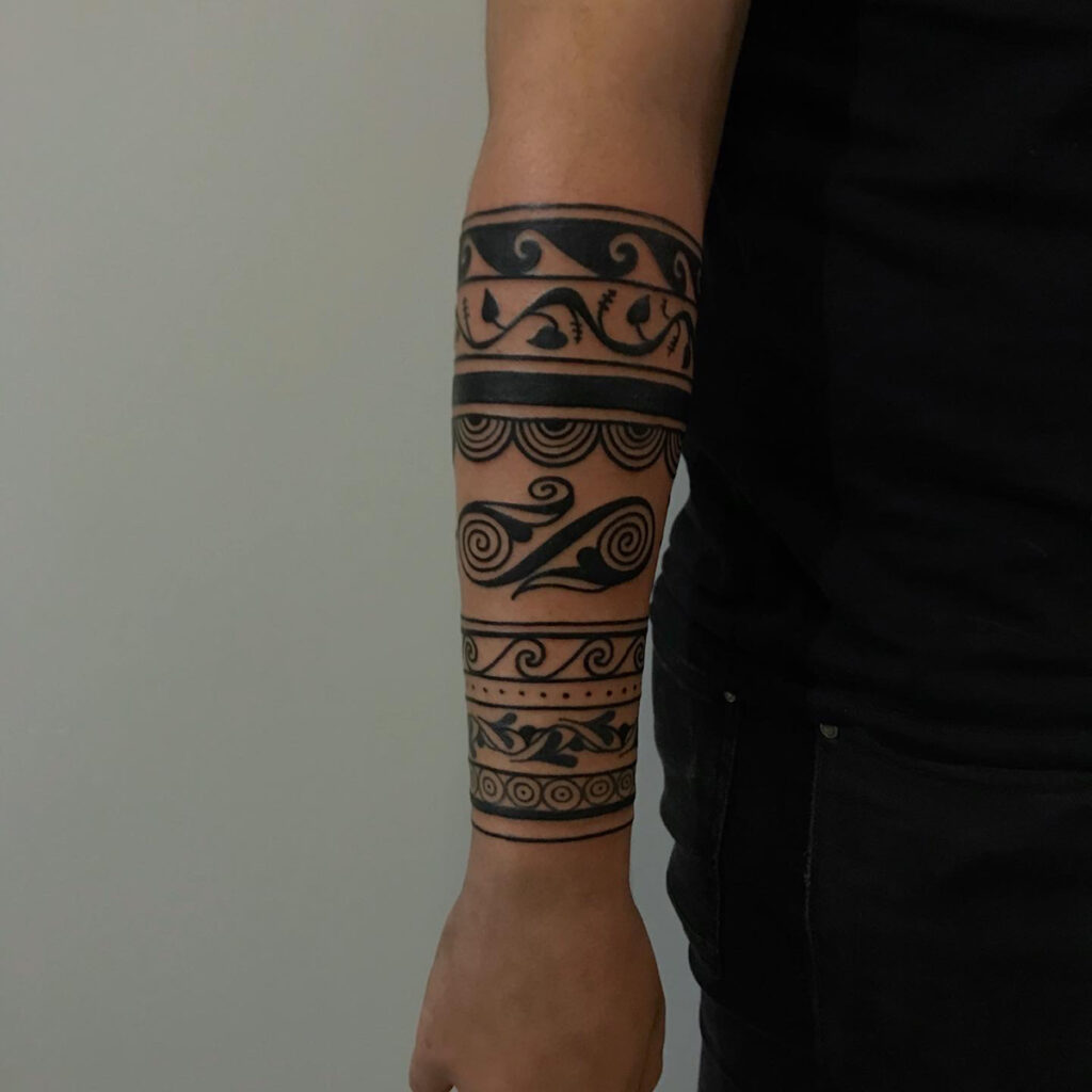 tattoo studio torroella de montgri lejano occidente